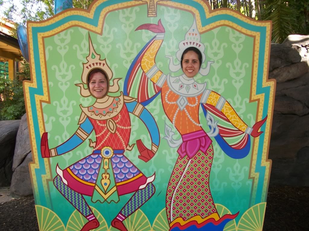 100_0271.jpg BAILANDO JAJA image by lindyoneill