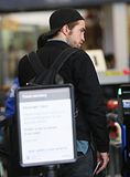 photo RobertPattinsonLAX40.jpg