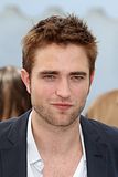 photo MoreNewHQRobertPattinsonCannesPhotocall33.jpg