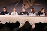 photo PIcsRobertPattinsonMapsToTheStarsPressConferenceHQ21.jpg