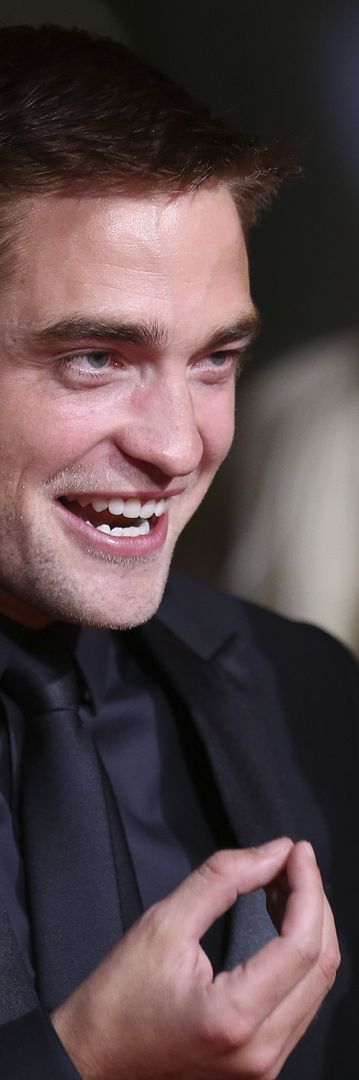 photo MTTSPremiereRobertPattinson14.jpg