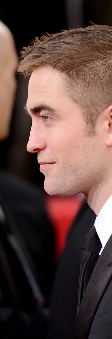 photo RobPattinsonGoldenGlobe3.jpg
