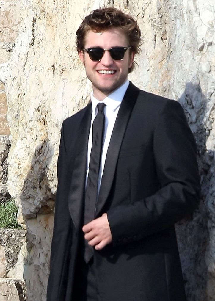photo RobertPattinsonGozBday13.jpg