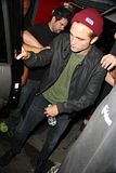 photo RobertPattinson16thAugust2013LA4.jpg