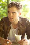 photo RobertPattinsonOuttakes7.jpg