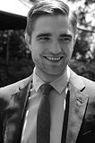 photo RobertPattinsonMoreOuttakes7-1.jpg