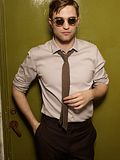 photo RobertPattinsonOuttakes36.jpg