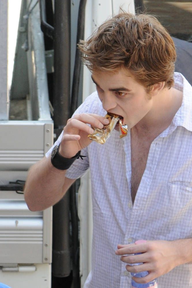 Robsessed™ Addicted To Robert Pattinson 365 Days Of Robert Pattinson June 9 ~ Btsfilming 7235