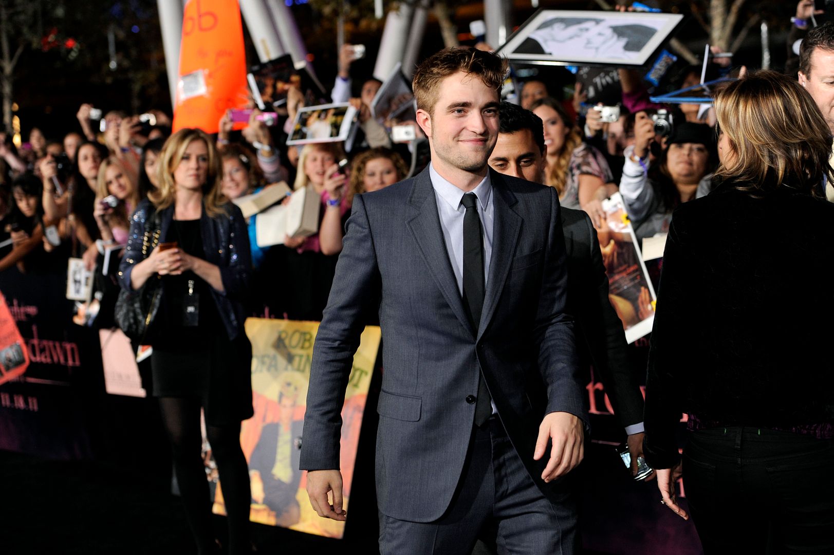 Robsessed™ Addicted To Robert Pattinson 365 Days Of Robert Pattinson Nov 22 ~ Pic Of Rob 0308