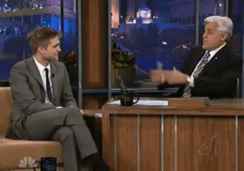 photo RobertPattinsonOnJayLeno.gif