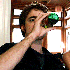 photo RMdrinking4.gif