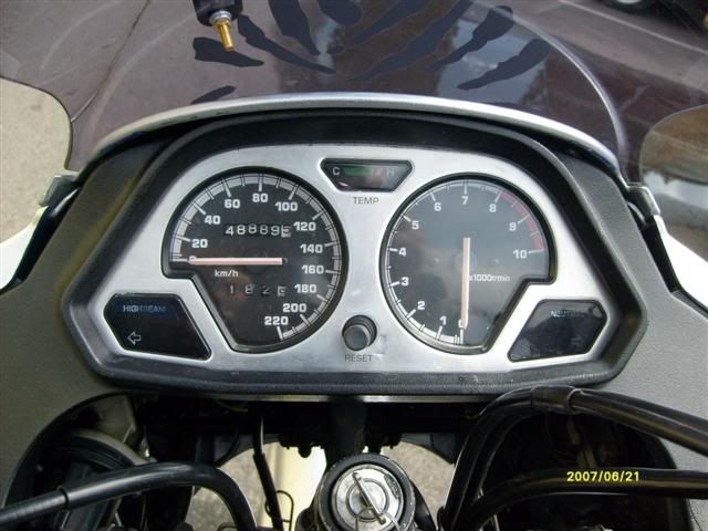 http://i891.photobucket.com/albums/ac118/lukasskawasaki/S6303679Small
.jpg